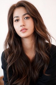 Pinkploy Paparwadee Chansamorn